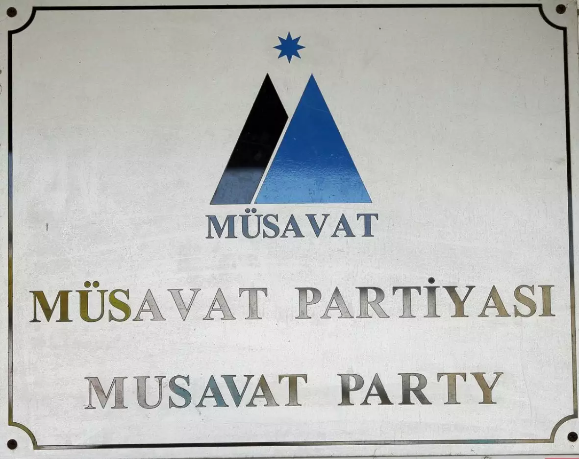 Müsavat Partiyası qeydiyyata alındı - SİYAHI