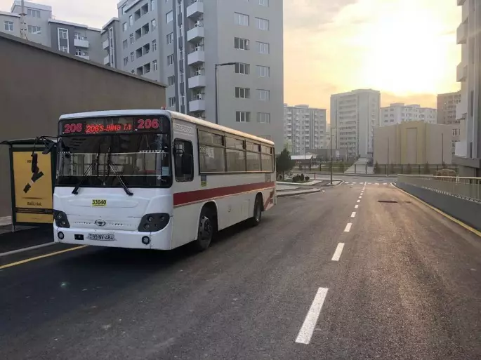 Sərnişinlərin NƏZƏRİNƏ: Şəhərətrafı ərazilərə yeni avtobuslar buraxılacaq - VİDEO