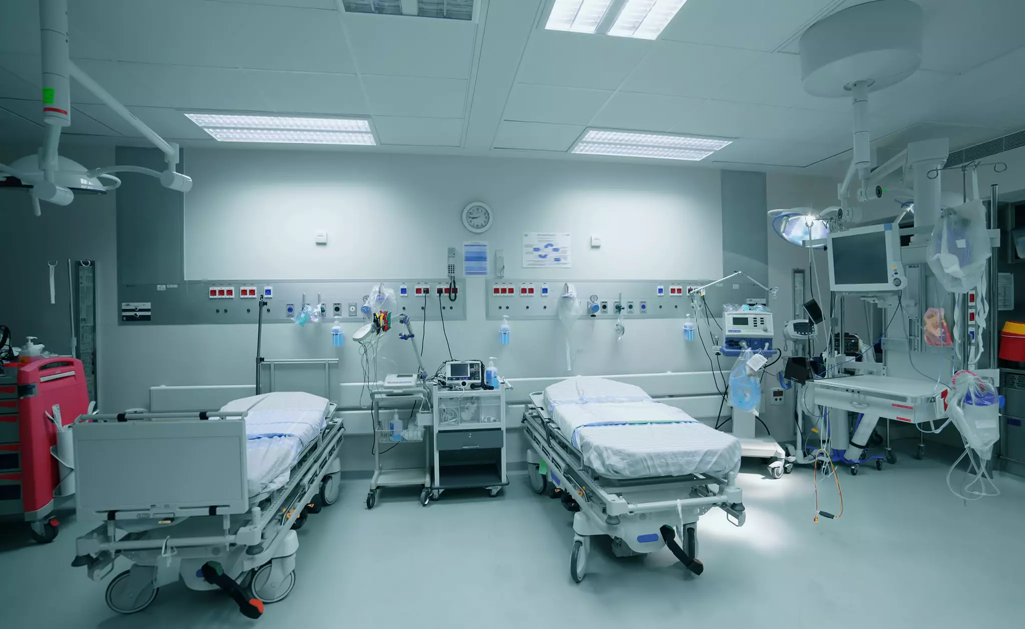 80-ə yaxın xəstəxanaya yeni elektrokardioqramma aparatları verilib