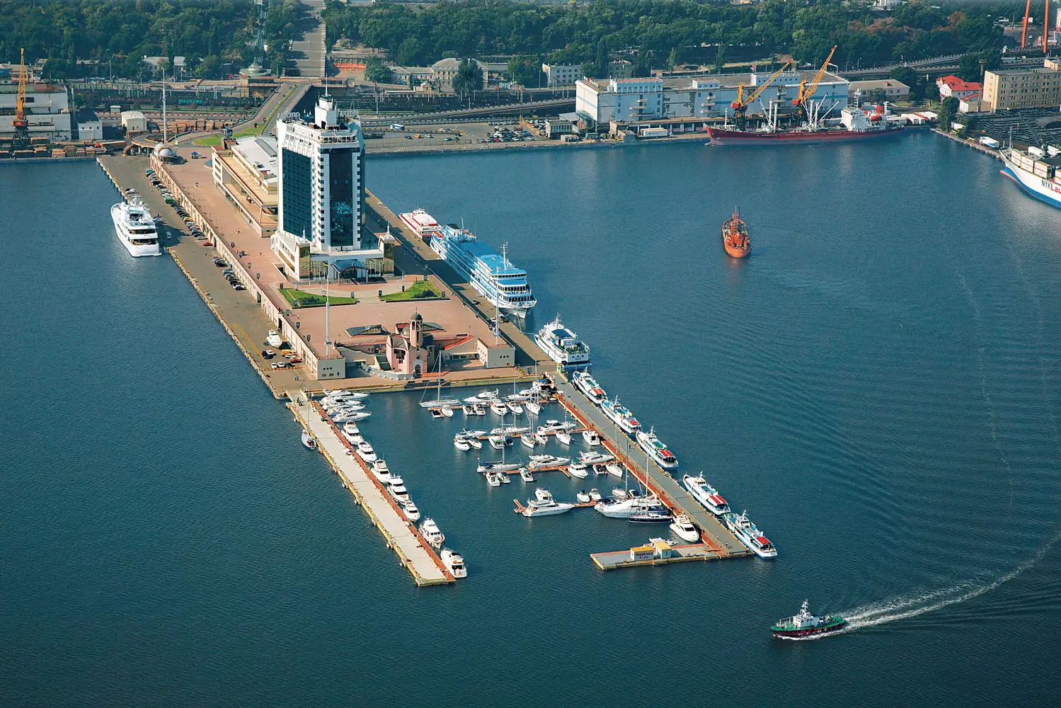 "Rusiyanın Odessaya hücumu nəticəsində liman infrastrukturu zədələnib"