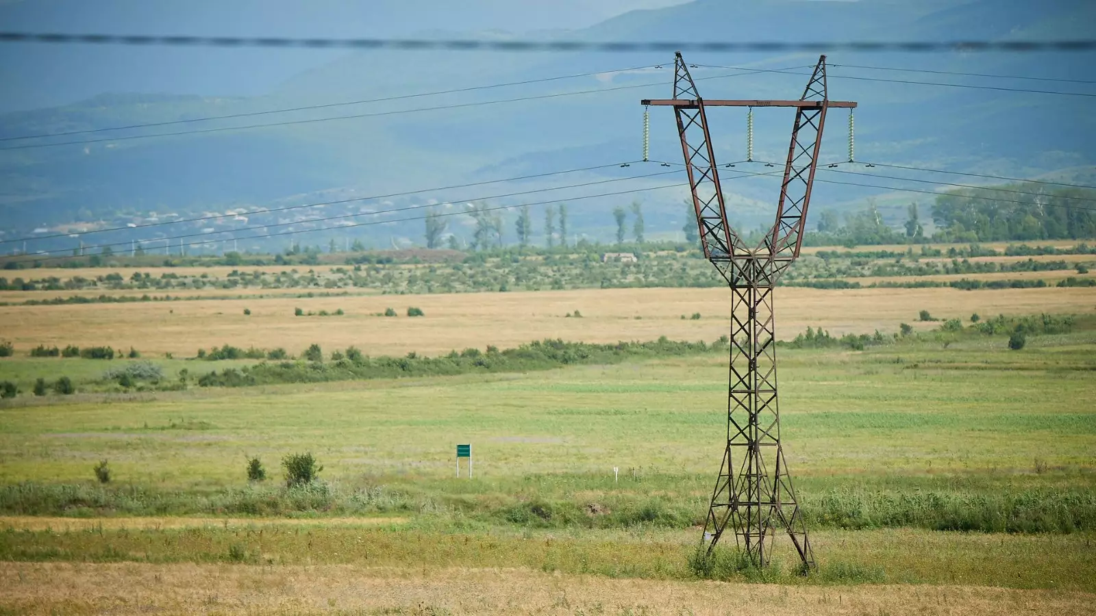 İran və Azərbaycan razılaşır - Elektrik enerjisi Ermənistandan keçəcək