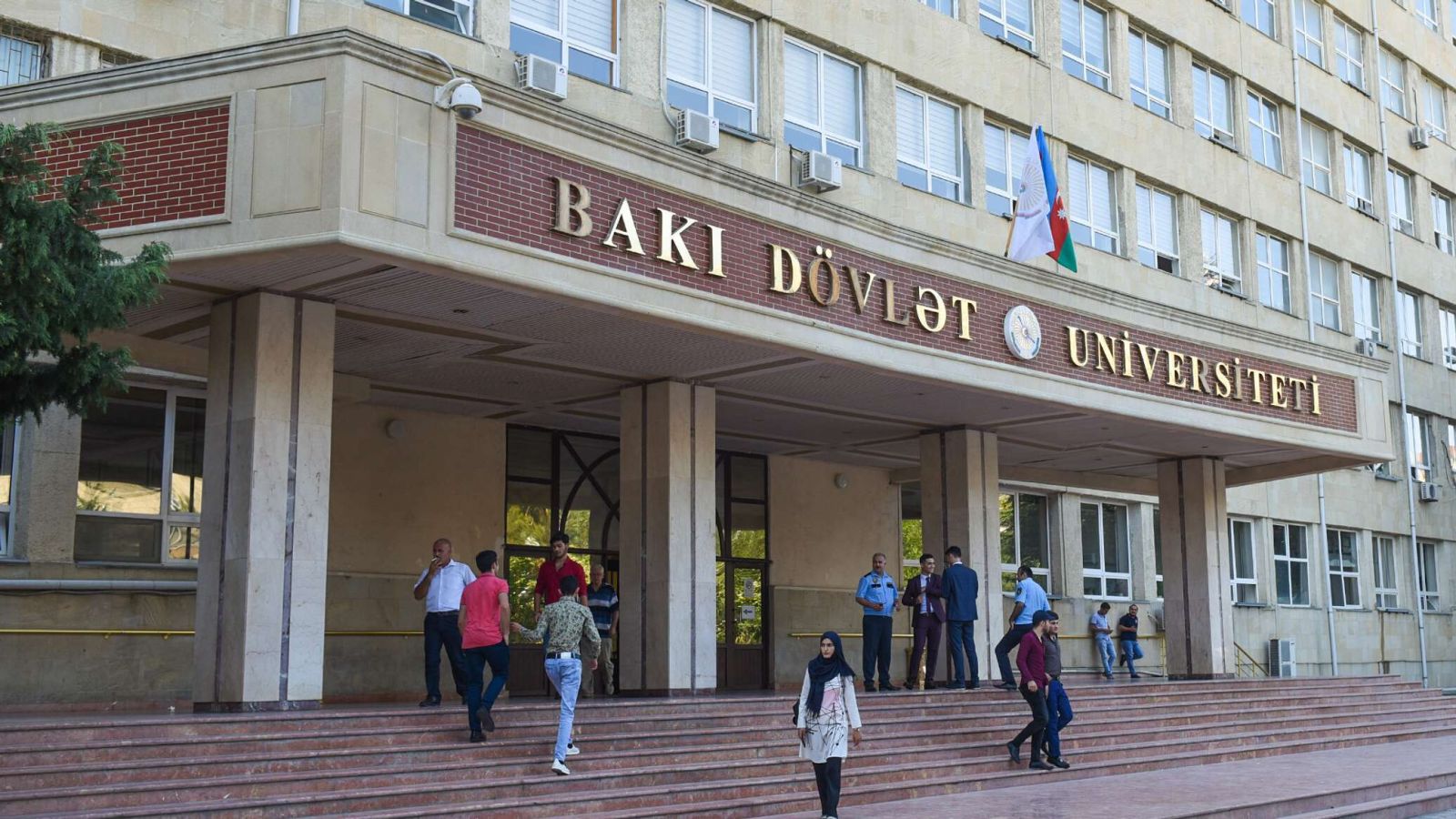 Elçin Babayev BDU-nun mühafizəsini gücləndirir - komanda yığır