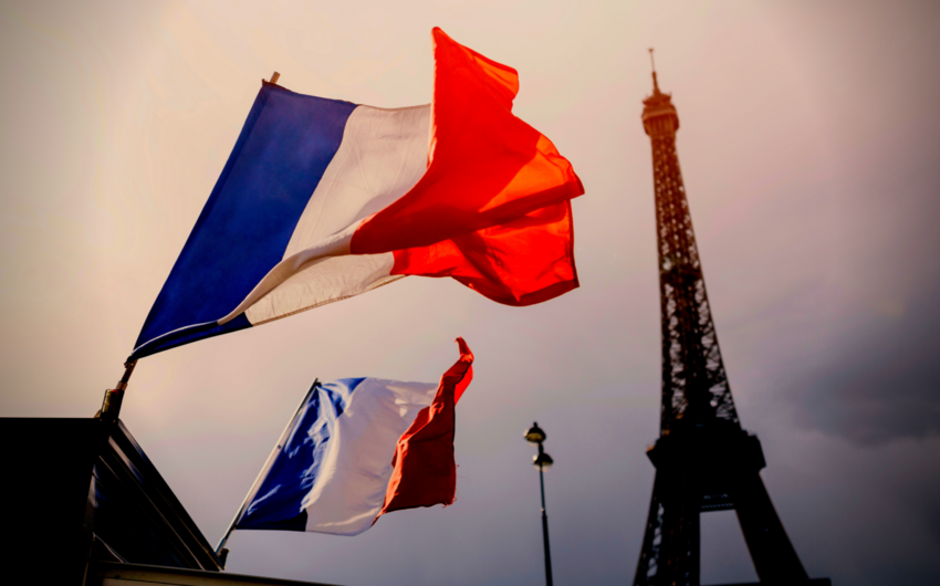 Fransa parlamenti Daxili İşlər Nazirliyinin təklif etdiyi qanun layihəsini rədd edib