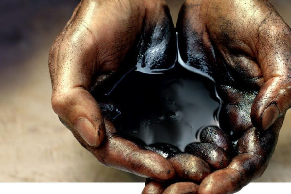 Dünya bazarlarında neft bahalaşıb