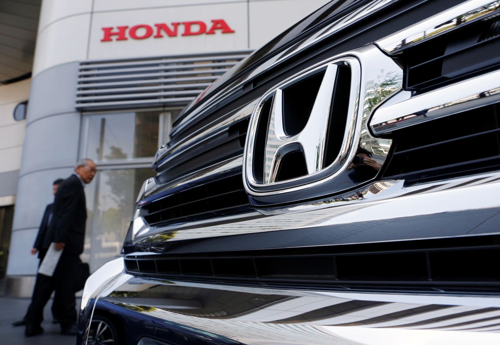 "Honda" 14 milyard dollarlıq elektrikli avtomobil zavodu quracaq