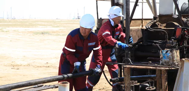 Qazaxıstanda neft hasilatı kəskin azalıb