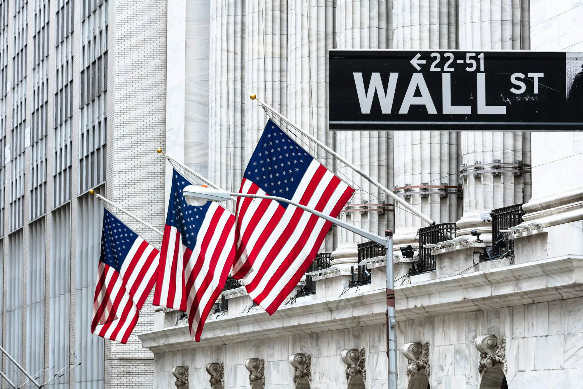 "Wall Street"də minlərlə bankir işsiz qala bilər