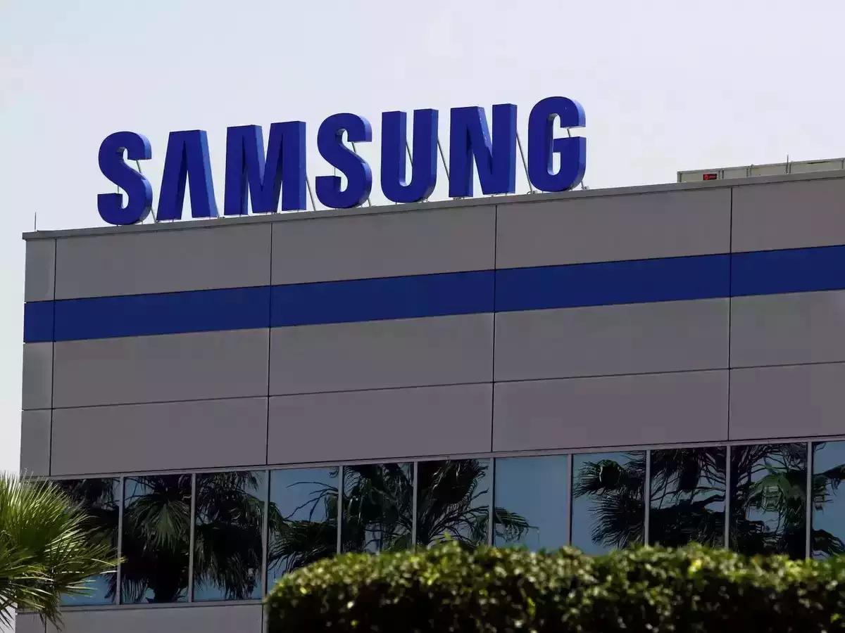 "Samsung"un gəlirləri son 14 ilin ən aşağı həddinə düşüb