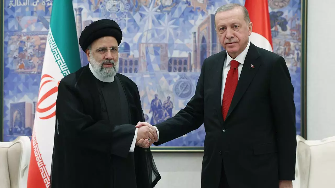 Türkiyə və İran prezidentləri arasında telefon danışığı olub 