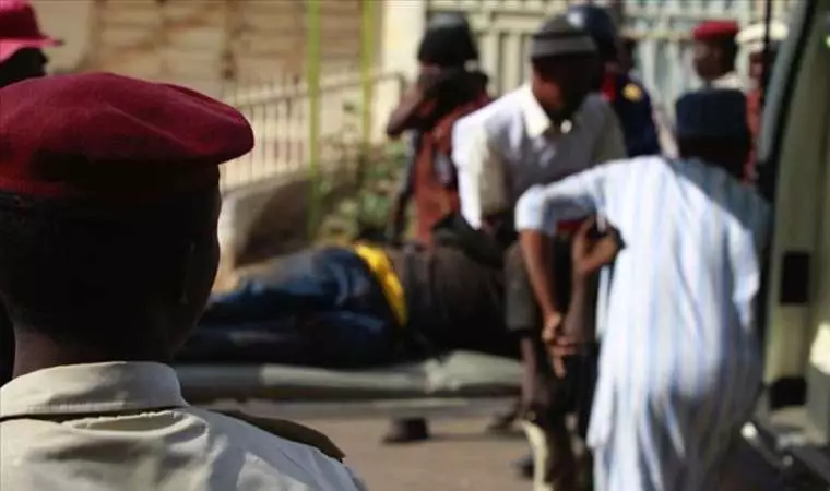 Nigeriyada 186 illik məscidin uçması nəticəsində 10 nəfər ölüb