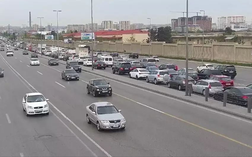 Bakıda hazırda sıxlıq müşahidə olunan yollar - SİYAHI