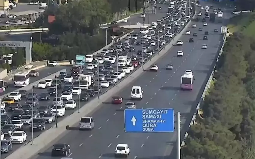 Bakıda hazırda sıxlıq müşahidə olunan yollar - SİYAHI