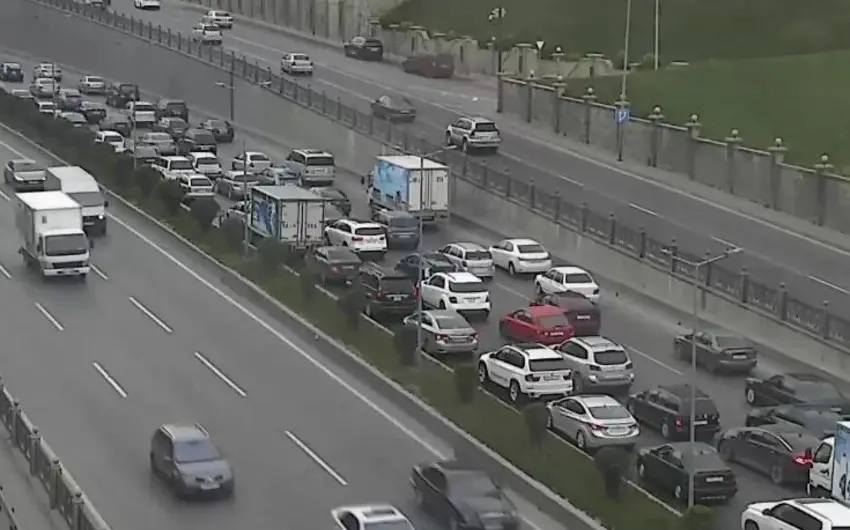 Bakıda hazırda sıxlıq müşahidə olunan yollar - SİYAHI