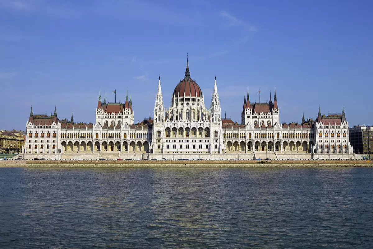 Macarıstan parlamenti Finlandiyanın NATO-ya üzvlüyünə razılıq verib