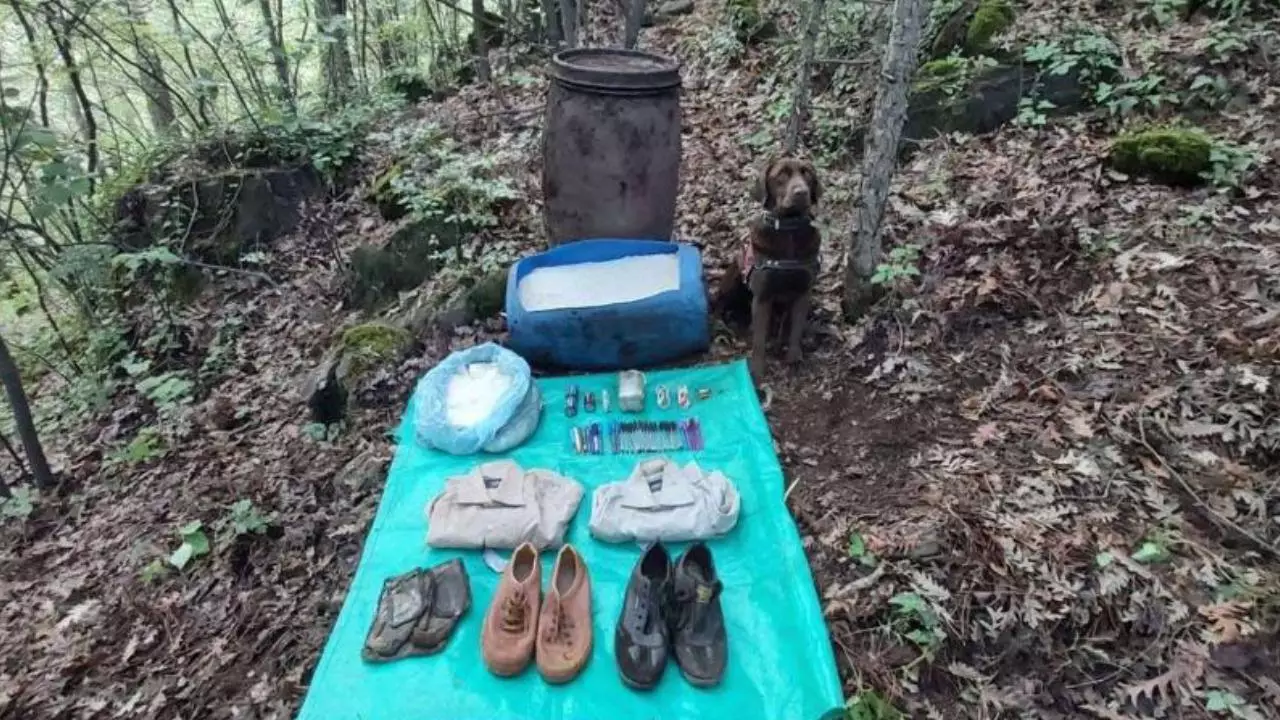 Amanos dağlarında PKK anbarı tapıldı - FOTO