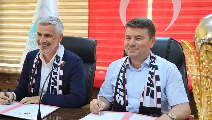 "Qarabağ"da çalışmış mütəxəssis Türkiyə klubunda baş məşqçi oldu