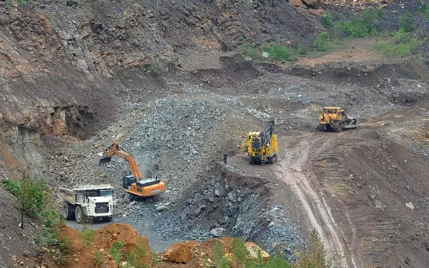 Azərbaycanda beş faydalı qazıntı yatağı istifadəyə verilib