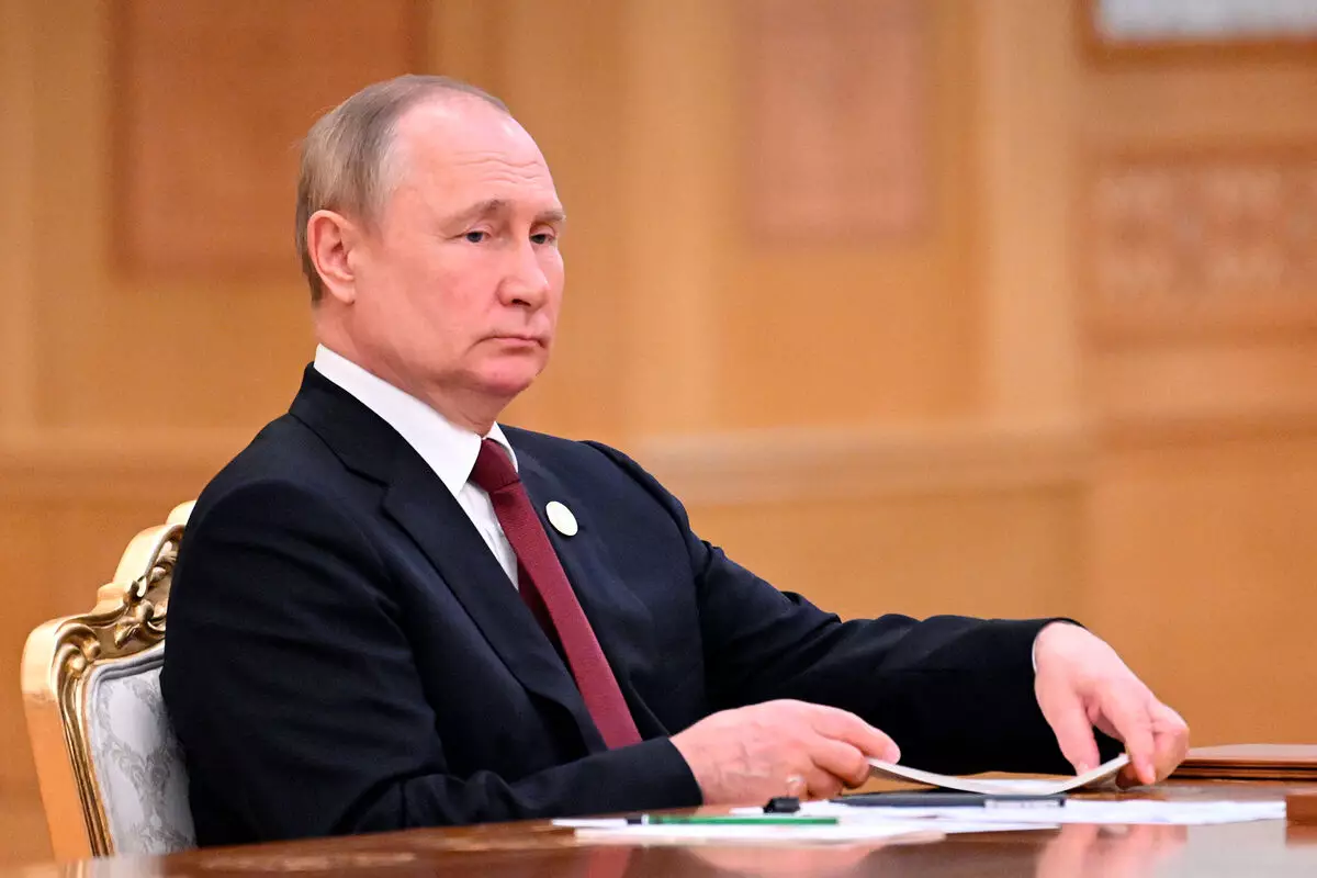 Putin: "Avropalılar tarixi yenidən yazmağa çalışırlar"