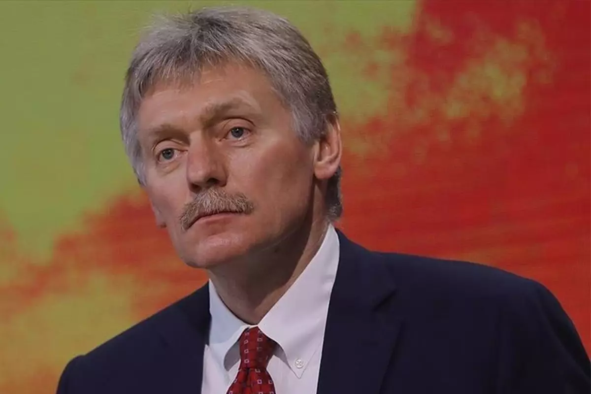 Peskov: Rusiya Ukraynanın Moskvadakı səfirliyi ilə bağlı müvafiq tədbirlər görəcək