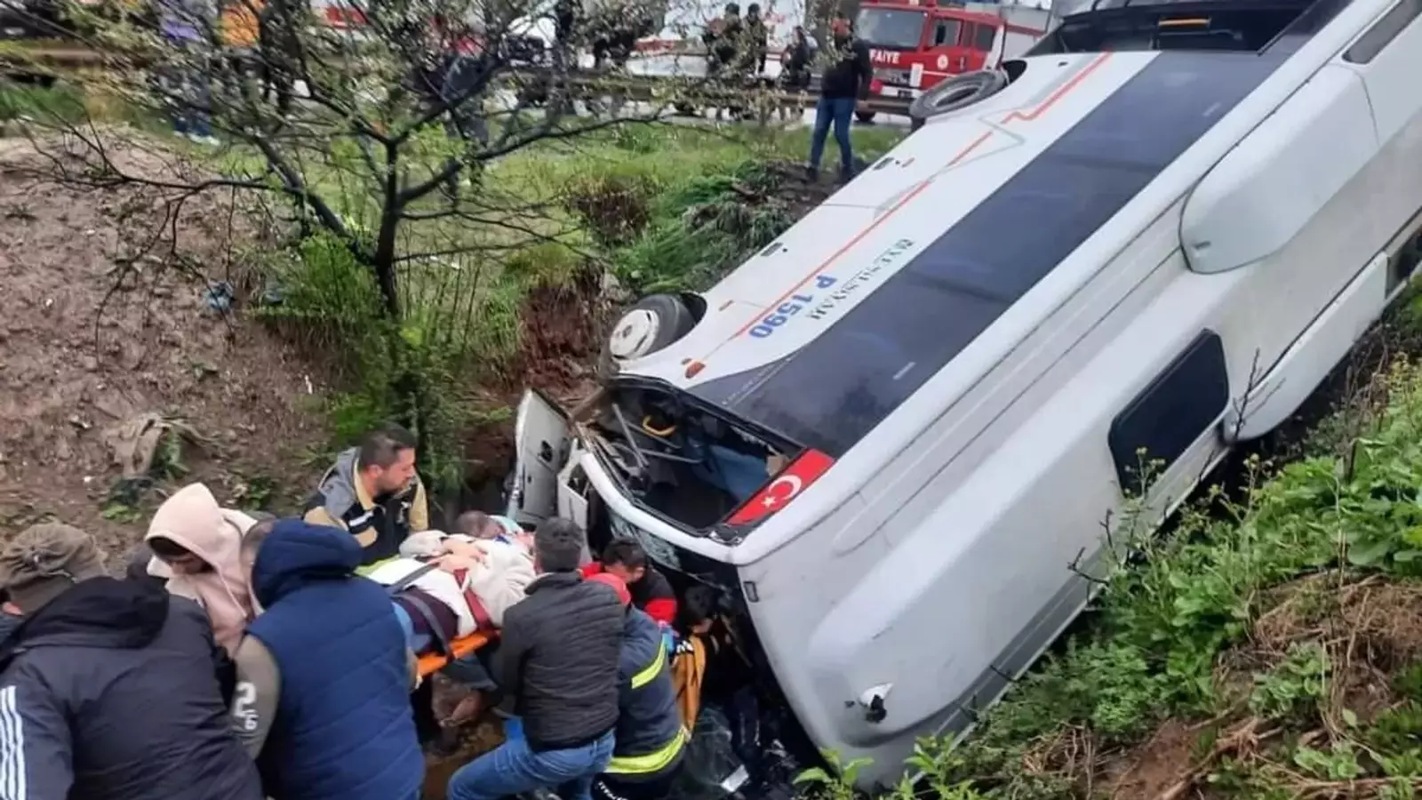 Türkiyədə avtobus aşıb, 8 nəfər yaralanıb