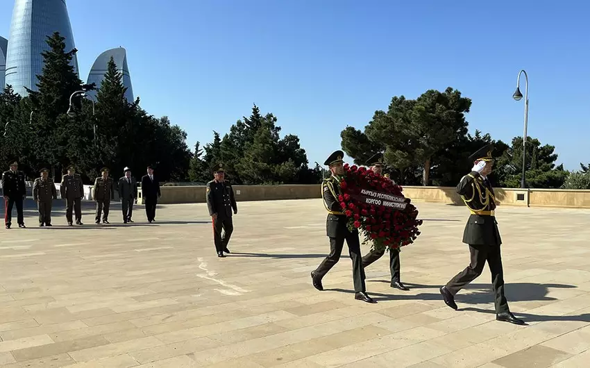 Azərbaycan və Qırğızıstan arasında hərbi əməkdaşlıq məsələləri müzakirə edilib (FOTO)