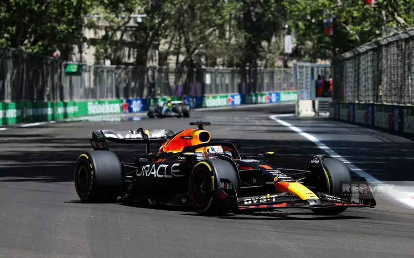 "Formula 1": "Red Bull" pilotu Bakıdakı ilk sprint yarışının qalibi olub