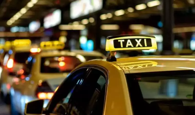 İtaliyada taksi sürücülərinə qarşı araşdırmalara başlanılıb