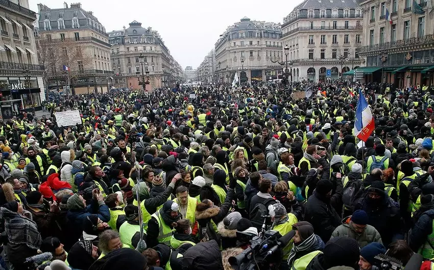 Fransada etiraz aksiyalarında milyondan çox insan iştirak edib