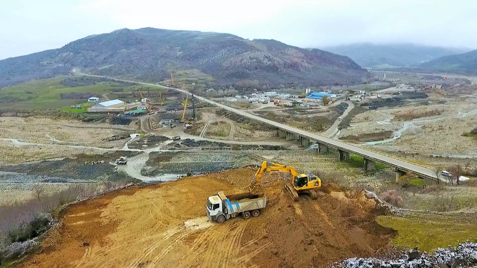 Muğanlı-İsmayıllı yolunda torpaq sürüşməsi baş verib