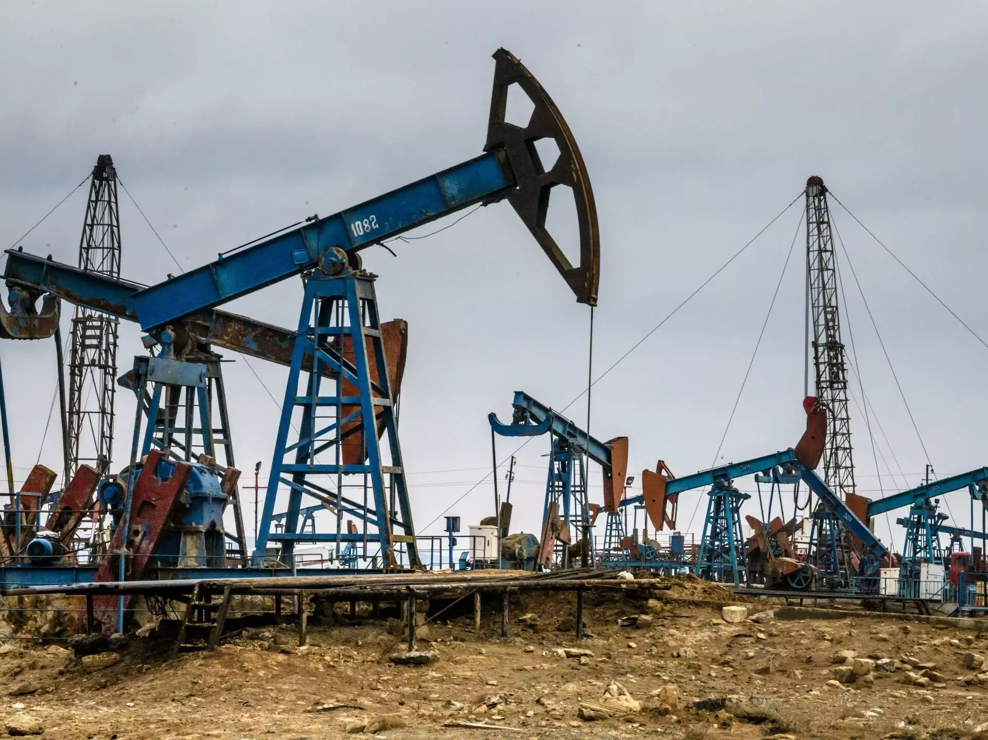 Azərbaycan neftinin qiyməti 2 dollardan çox ucuzlaşıb