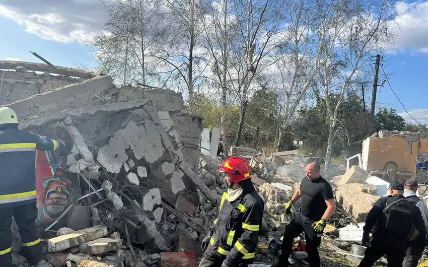 Rusiya Ukraynada mülki obyekti bombalayıb - 49 nəfər ölüb