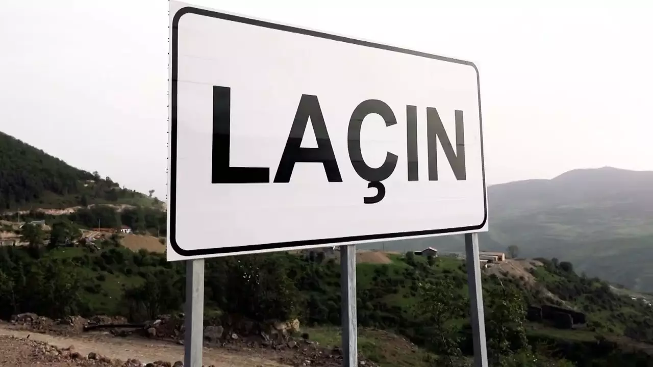 Laçın sakinlərinə evlərinin açarları təqdim edilib