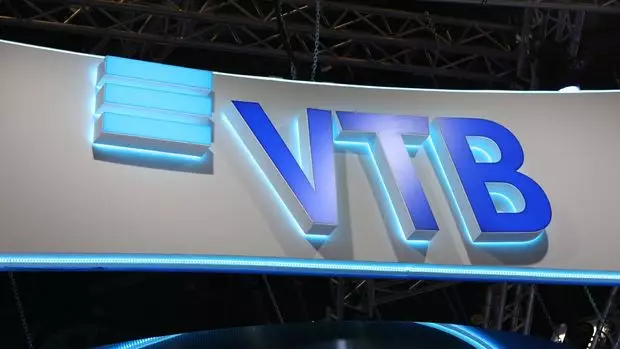 Rusiyanın VTB Bankı Türkiyəyə pul köçürməsinə başlayıb