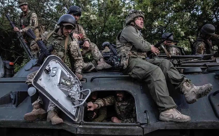 Rus əsgərləri Donetsk istiqamətində bir gündə 9 hücumu dəf edib