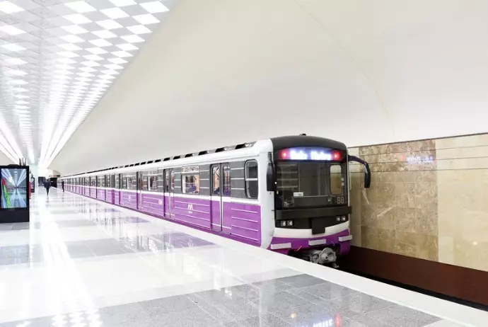 Bakı Metropoliteni xəttə yeni qatar buraxıb