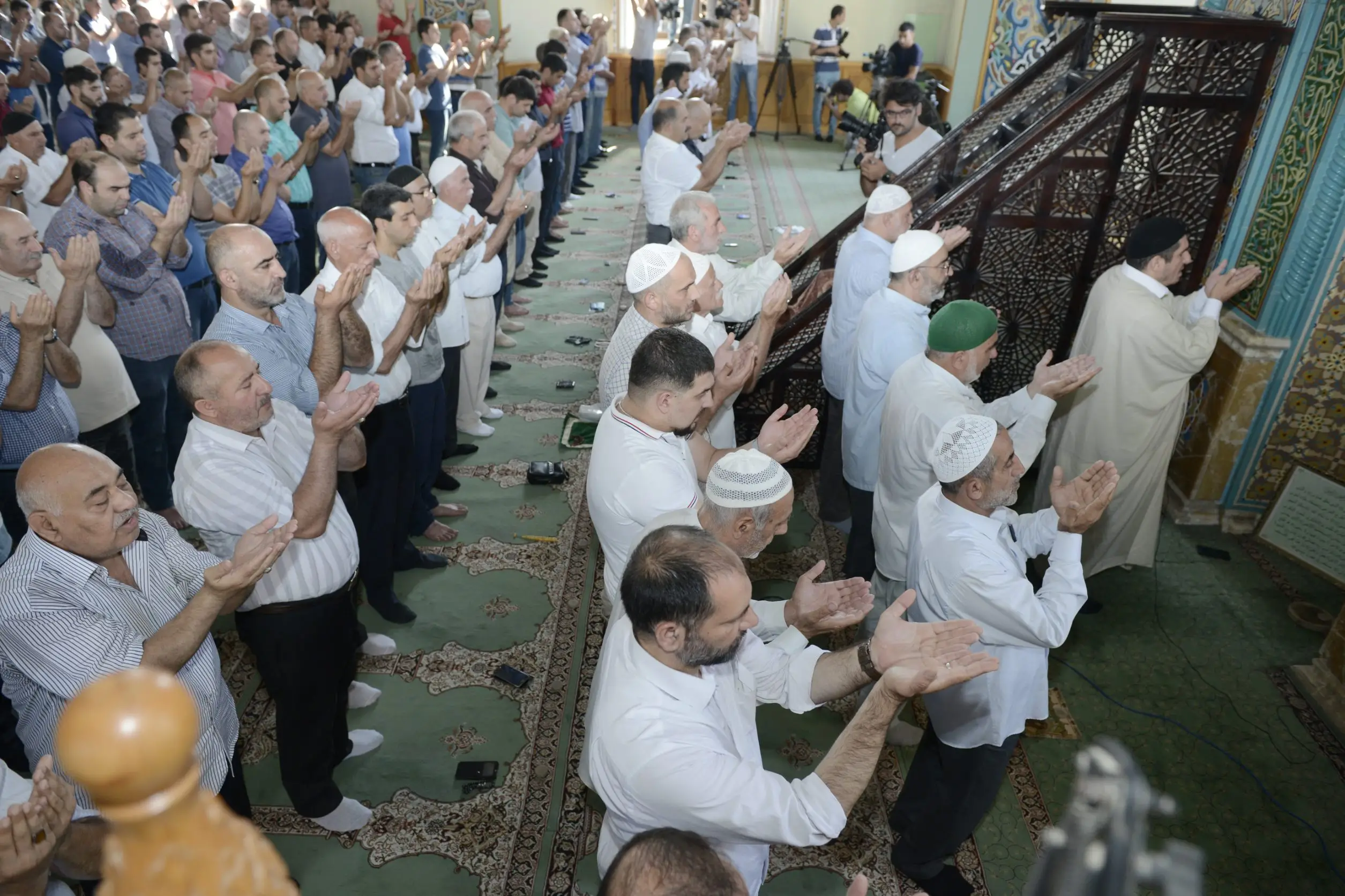 Bayram namazı ilə bağlı bölgələrdə monitorinqlər keçiriləcək