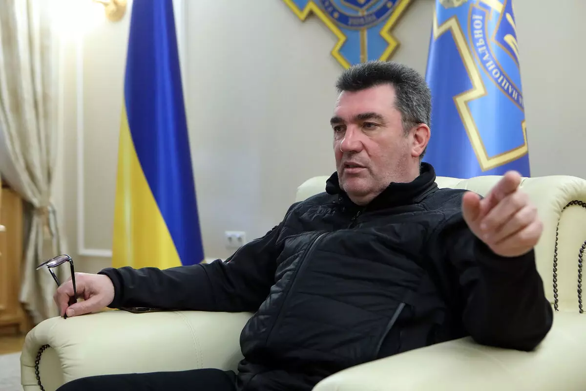 "Ukrayna Krımı hərbi yolla azad edəcək" - Dövlət rəsmisindən AÇIQLAMA