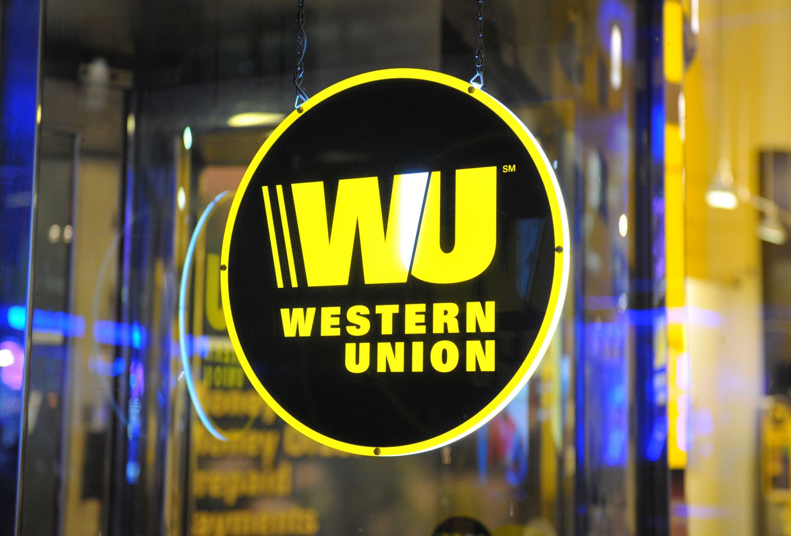 Western Union sayt vasitəsilə köçürmələrin göndərilməsinin qeyri-mümkün olduğunu açıqlayıb