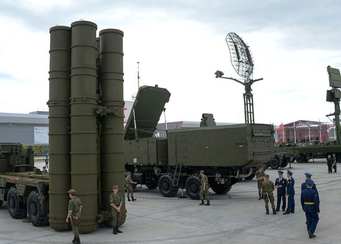 S-400-lərin Ukraynaya göndərilməsi müzakirə edilir