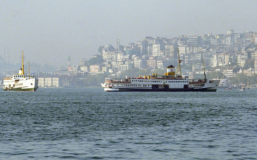 Bosfor boğazı vasitəsilə gəmilərin hərəkəti müvəqqəti dayandırılıb