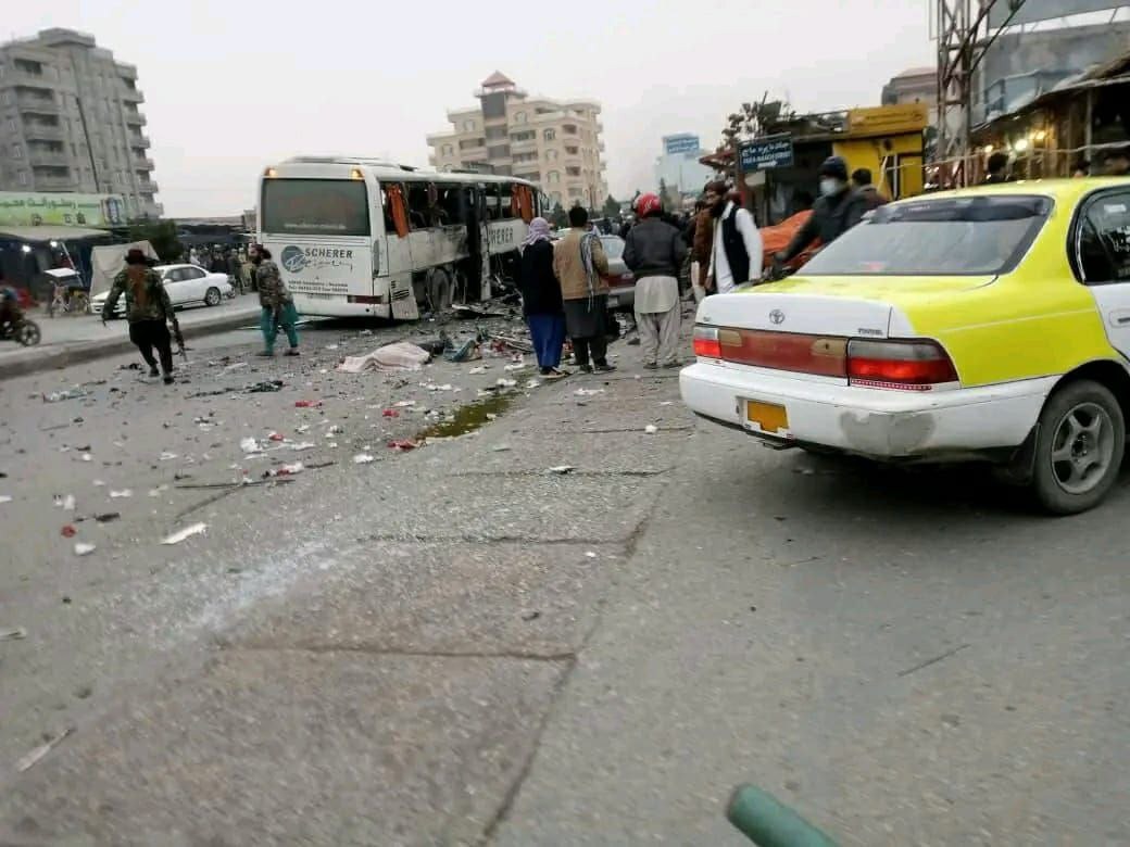 Əfqanıstanda qanlı terror aktı - Avtobus partladılıb