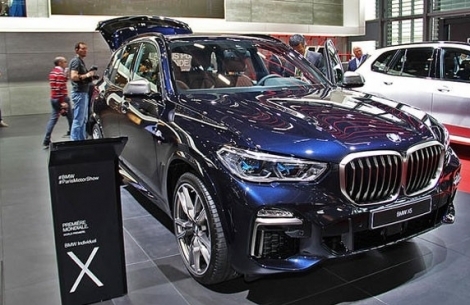 Azərbaycana yeni BMW X5 gətirildi