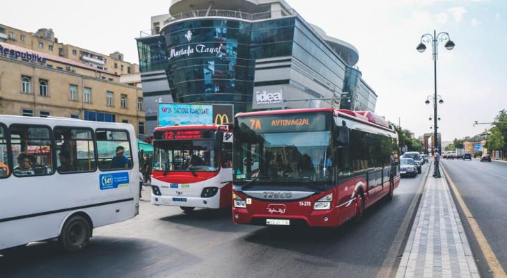 Azərbaycanda sərnişinlər hansı nəqliyyat vasitəsindən daha çox istifadə edirlər?