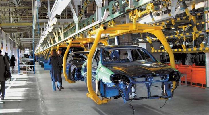 Azərbaycan minik avtomobillərinin istehsalını 3 dəfədən çox artırıb