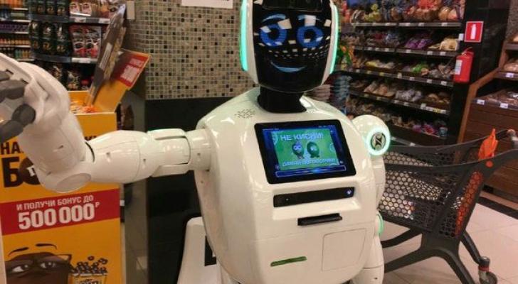 Yaponiyada robot ilk dəfə olaraq dükanda alış-verişə kömək edəcək