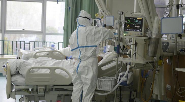 İranda son sutkada 200-dən çox insan pandemiyanın qurbanı oldu