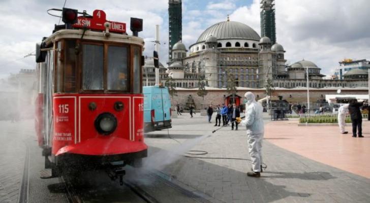 Türkiyədə koronavirusa yoluxanların sayı 240,8 mini ötdü