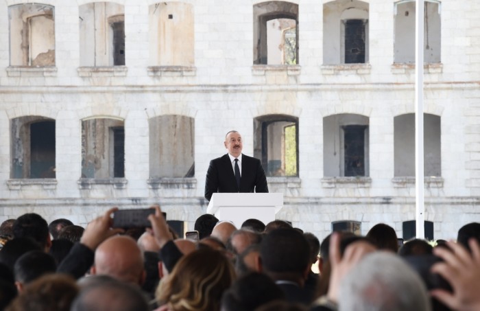 Prezident Şuşada Qurultayda çıxış edib  - YENİLƏNİB