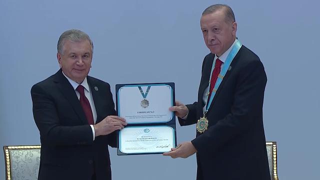 Ərdoğana "Türk Dünyası Ali Nişanı" təqdim edildi