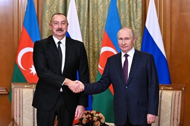 Vladimir Putin İlham Əliyevə zəng edib